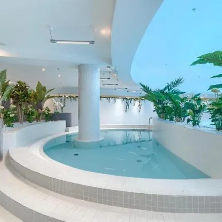 Hanza Tower Lux With Sauna & Pool & Jacusi